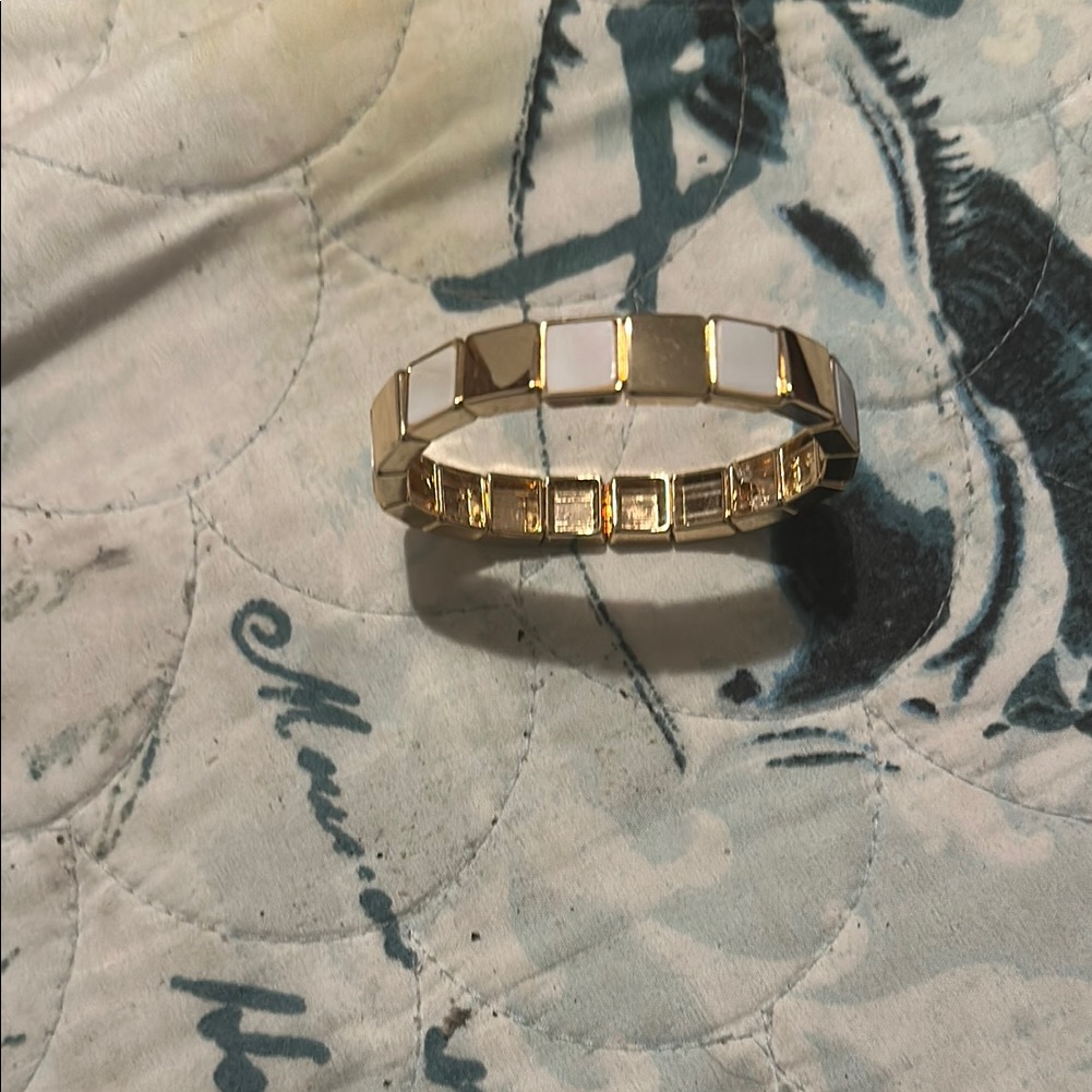 Mother Of Pearl Gold And White Bracelet